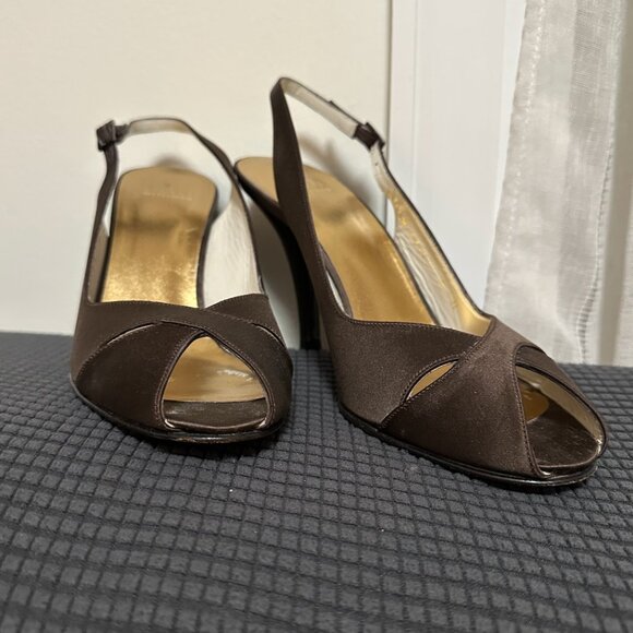 Stuart Weitzman Chocolate Brown Satin Peep-Toe Slingback Heels Size 9 - Picture 2 of 14